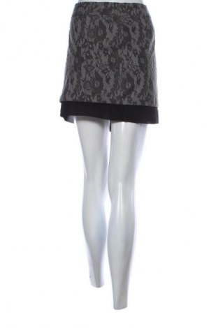 Пола Motivi, Размер L, Цвят Многоцветен, Цена 6,64 €