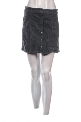 Rock Nicoli, Größe M, Farbe Grau, Preis 1,99 €