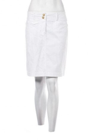 Fustă Opus, Mărime M, Culoare Alb, Preț 37,99 Lei