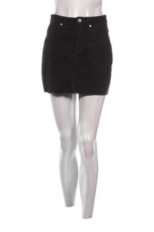 Пола Pull&Bear, Размер S, Цвят Черен, Цена 2,04 €