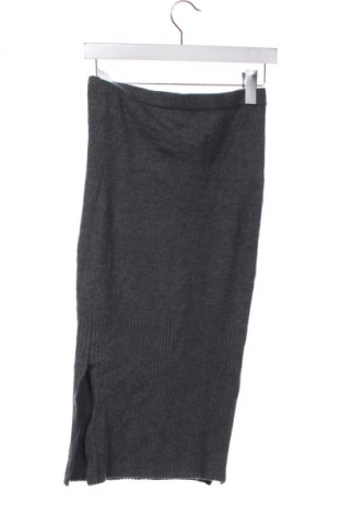 Пола Signature, Размер XS, Цвят Сив, Цена 2,04 €