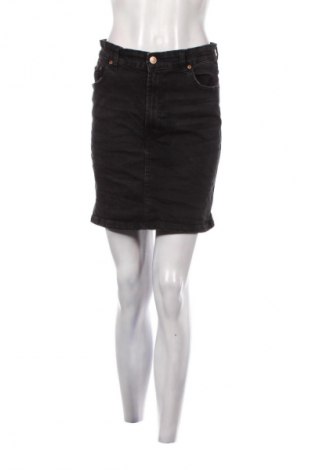 Rock Stradivarius, Größe M, Farbe Schwarz, Preis 1,99 €