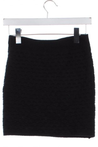 Пола Unbranded, Размер XS, Цвят Черен, Цена 7,15 €