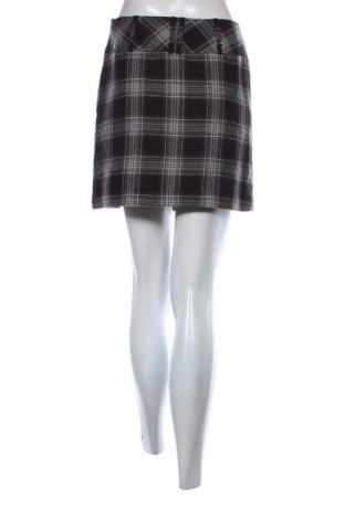 Пола Yessica, Размер S, Цвят Многоцветен, Цена 2,04 €