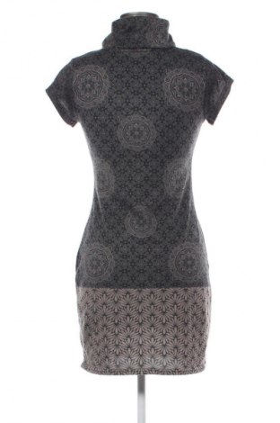 Sukienka Aiki Keylook, Rozmiar M, Kolor Kolorowy, Cena 26,99 zł