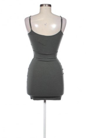 Kleid Amisu, Größe XS, Farbe Grün, Preis 9,99 €