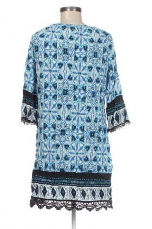 Kleid Apricot, Größe M, Farbe Mehrfarbig, Preis 25,99 €