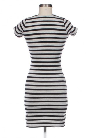 Sukienka Atmosphere, Rozmiar M, Kolor Kolorowy, Cena 43,99 zł