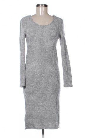 Sukienka Beloved, Rozmiar S, Kolor Szary, Cena 27,40 zł