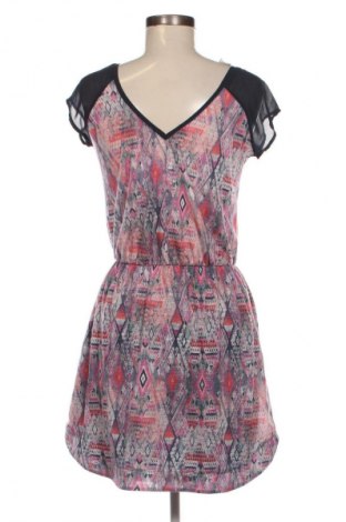 Kleid Bershka, Größe M, Farbe Mehrfarbig, Preis 10,99 €