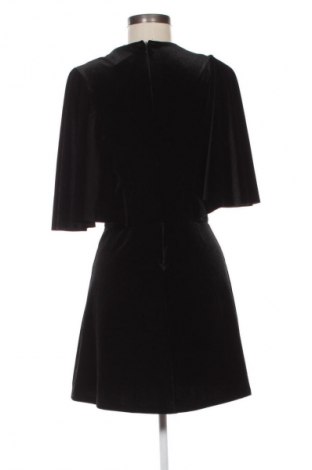 Kleid Bershka, Größe L, Farbe Schwarz, Preis 7,02 €