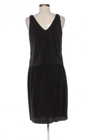 Sukienka Blend She, Rozmiar M, Kolor Czarny, Cena 27,99 zł