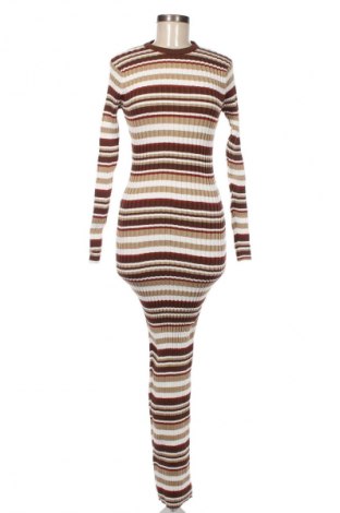 Рокля Boohoo, Размер M, Цвят Многоцветен, Цена 11,24 €