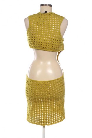 Ruha Boohoo, Méret L, Szín Zöld, Ár 8 864 Ft