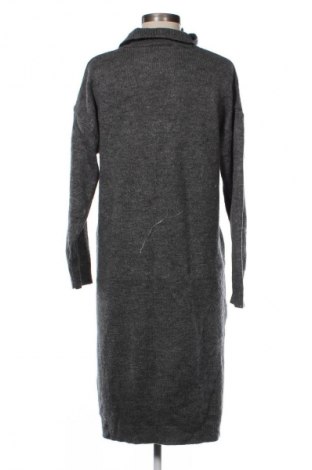 Sukienka Esmara, Rozmiar M, Kolor Szary, Cena 62,99 zł