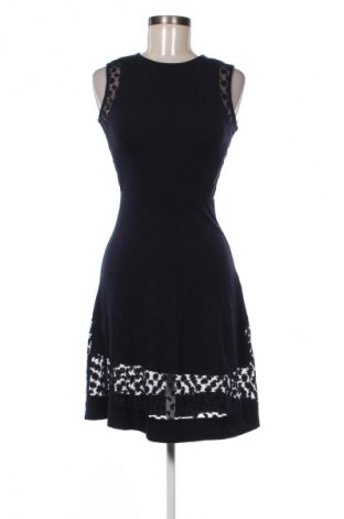 Sukienka French Connection, Rozmiar XXS, Kolor Niebieski, Cena 36,40 zł