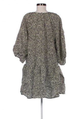 Kleid H&M, Größe 3XL, Farbe Mehrfarbig, Preis 14,99 €