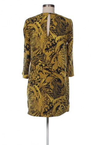 Рокля H&M, Размер M, Цвят Многоцветен, Цена 4,09 €