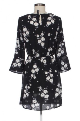 Kleid H&M Divided, Größe S, Farbe Mehrfarbig, Preis 3,99 €