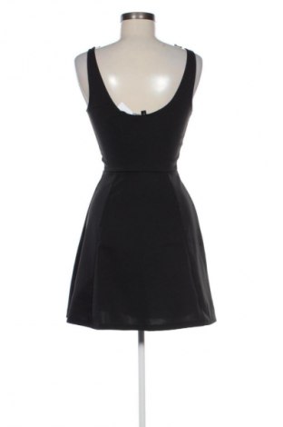Kleid H&M Divided, Größe S, Farbe Schwarz, Preis 14,99 €