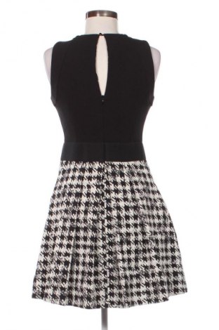 Рокля Kocca, Размер M, Цвят Многоцветен, Цена 5,11 €