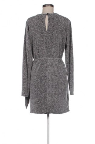 Ruha MOST WANTED, Méret XL, Szín Ezüstös, Ár 8 599 Ft