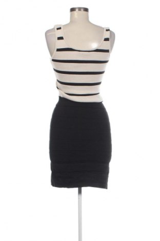 Šaty  Mango, Velikost L, Barva Vícebarevné, Cena  399,00 Kč