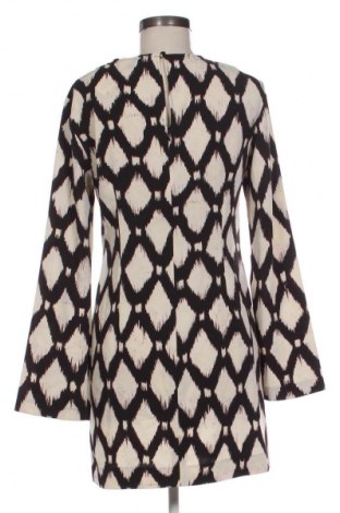 Рокля Mango, Размер M, Цвят Многоцветен, Цена 46,63 €