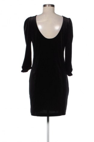 Рокля Monki, Размер S, Цвят Черен, Цена 3,06 €