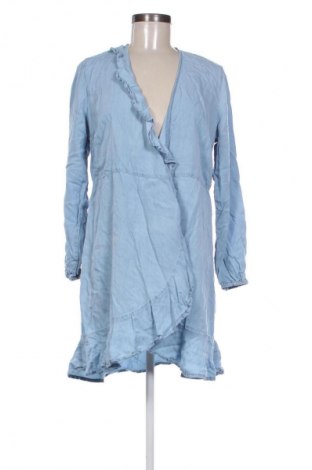 Kleid ONLY, Größe M, Farbe Blau, Preis 4,99 €