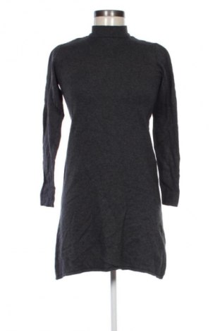 Kleid Oodji, Größe XS, Farbe Grau, Preis € 2,99