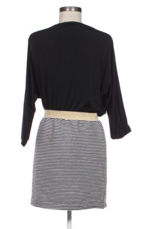 Kleid Piazza Italia, Größe M, Farbe Mehrfarbig, Preis 2,99 €