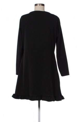 Рокля Pretty Little Thing, Размер XXL, Цвят Черен, Цена 15,73 €