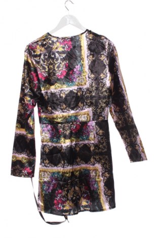 Šaty  Pretty Little Thing, Velikost M, Barva Vícebarevné, Cena  89,00 Kč
