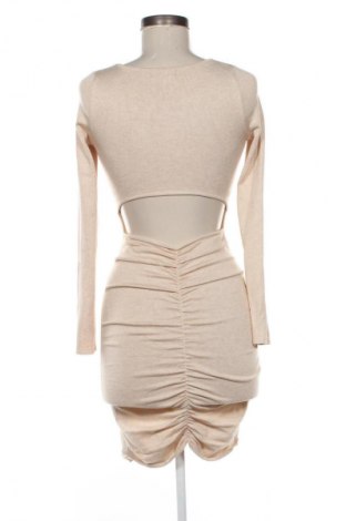Φόρεμα Pretty Little Thing, Μέγεθος S, Χρώμα Εκρού, Τιμή 6,99 €