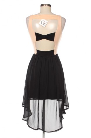 Rochie Pull&Bear, Mărime S, Culoare Multicolor, Preț 25,00 Lei