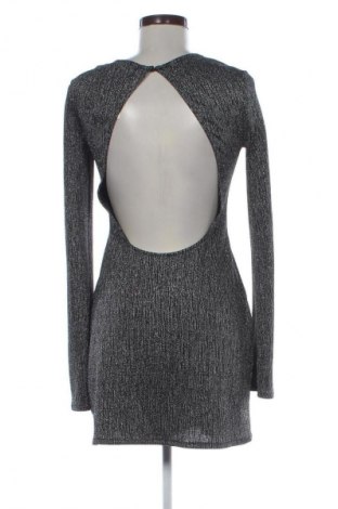 Kleid Pull&Bear, Größe M, Farbe Mehrfarbig, Preis 16,17 €