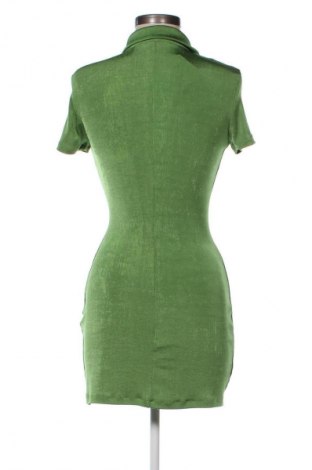 Kleid Pull&Bear, Größe S, Farbe Grün, Preis 9,99 €