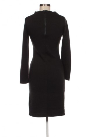 Рокля Reserved, Размер M, Цвят Черен, Цена 19,72 €