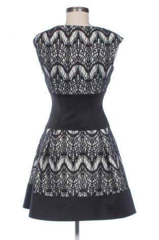 Kleid Rinascimento, Größe S, Farbe Mehrfarbig, Preis € 29,99