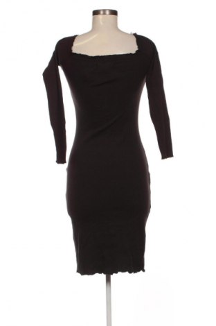 Sukienka Sinsay, Rozmiar S, Kolor Czarny, Cena 24,99 zł