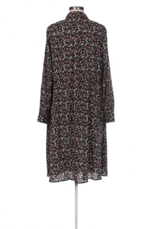 Kleid Sisters Point, Größe S, Farbe Mehrfarbig, Preis 2,99 €