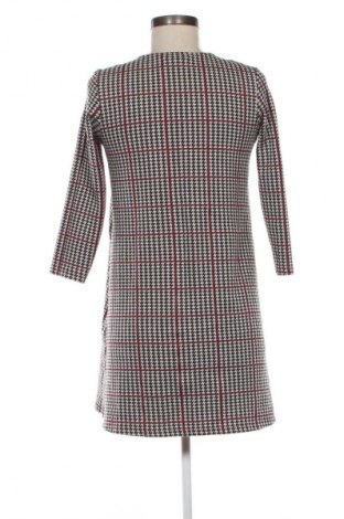 Šaty  Stradivarius, Veľkosť M, Farba Viacfarebná, Cena  1,95 €