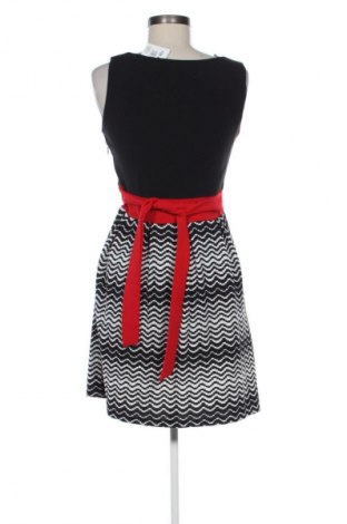 Sukienka Tenki, Rozmiar M, Kolor Kolorowy, Cena 26,40 zł