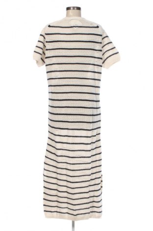 Рокля Tommy Hilfiger, Размер XL, Цвят Многоцветен, Цена 163,61 €