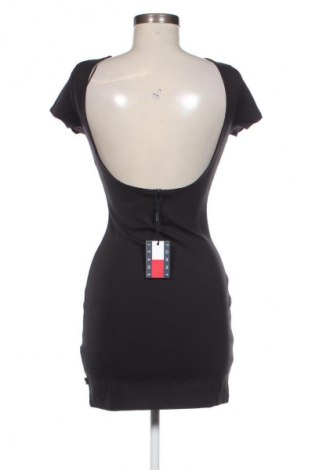 Ruha Tommy Jeans, Méret S, Szín Fekete, Ár 23 129 Ft