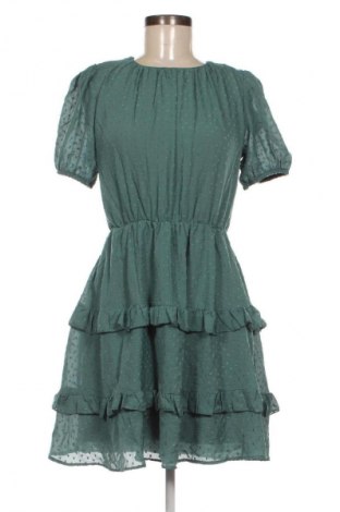 Kleid Trendyol, Größe M, Farbe Grün, Preis 13,73 €