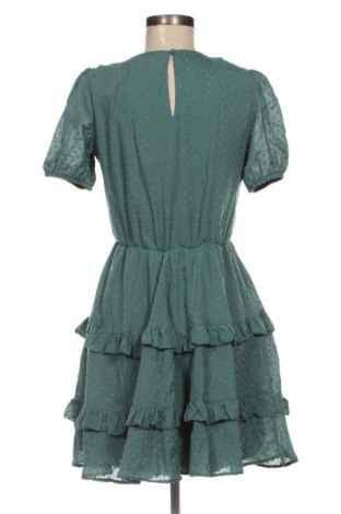 Kleid Trendyol, Größe M, Farbe Grün, Preis 13,73 €