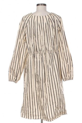 Рокля Unbranded, Размер XXL, Цвят Многоцветен, Цена 7,15 €