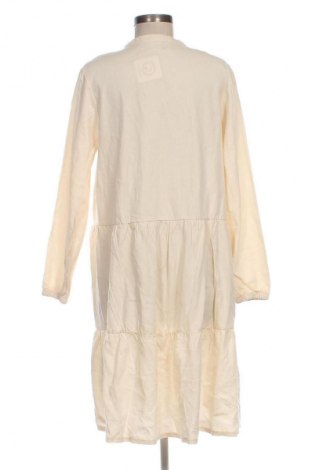 Рокля Up 2 Fashion, Размер M, Цвят Бежов, Цена 2,04 €